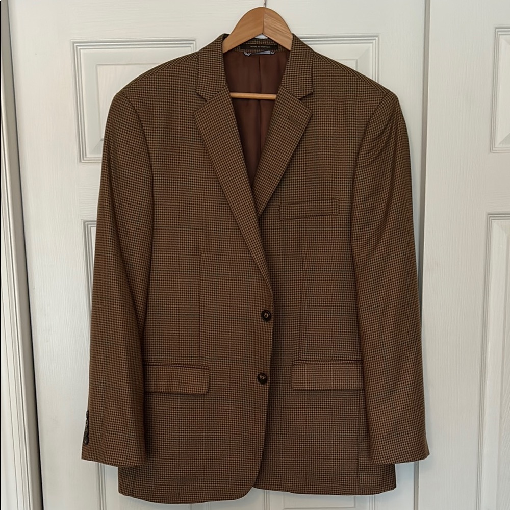 Greg Norman FOR Tasso Elba Men's Brown Plaid Blazer 42R. In fantastic condition!